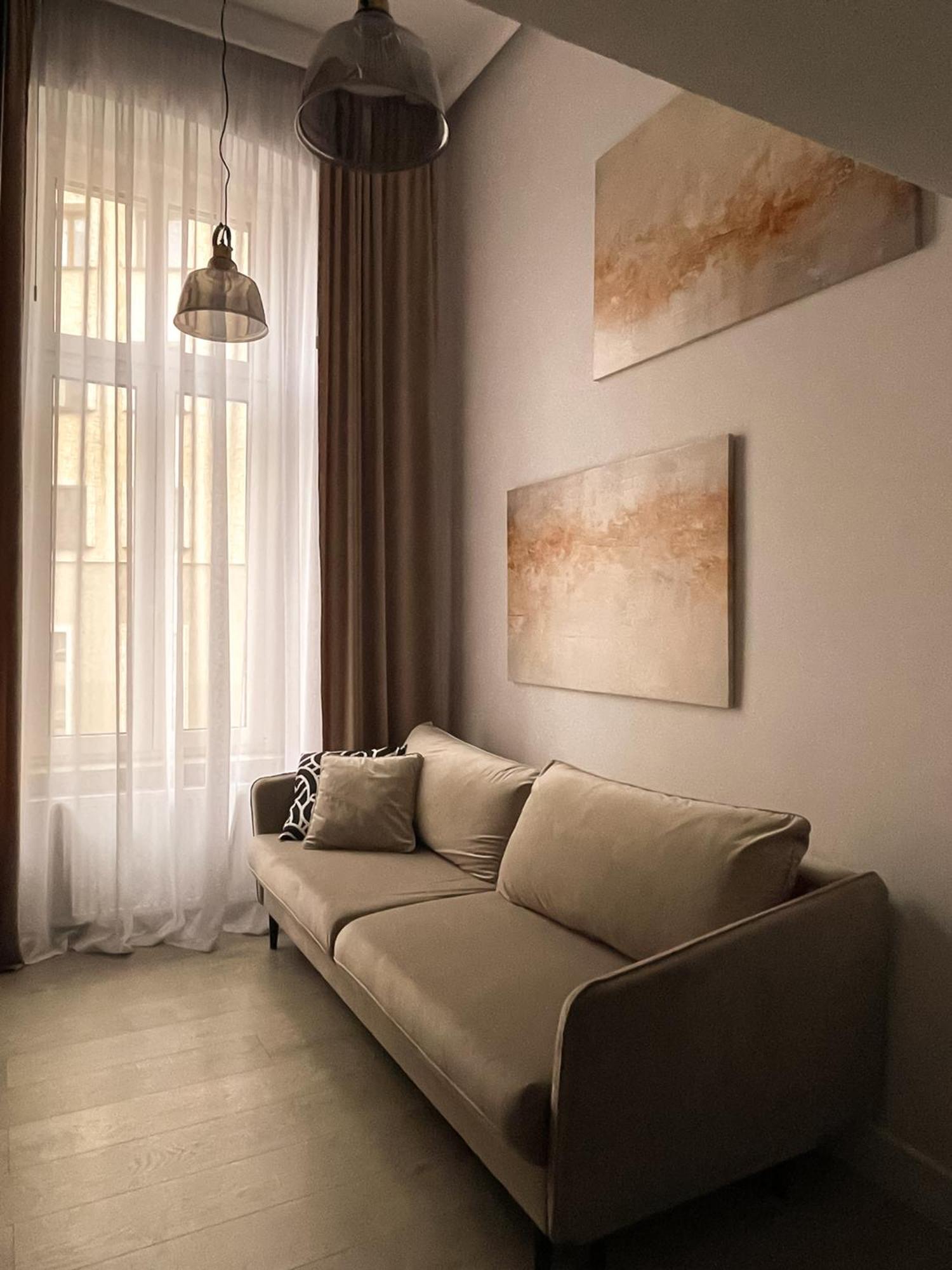 Apartment Visiting - Leszczynskiego *